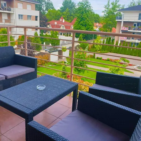 Mwellness Apartment Siófok Extérieur photo